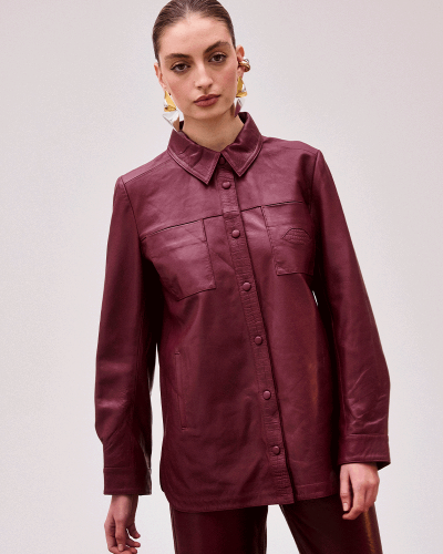 BLUSA JOPLIN CUERO BURDEOS