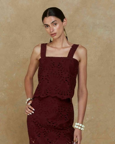 BLUSA MARI MACRAMÉ BURDEOS