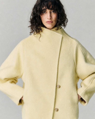ABRIGO DAKOTA AMARILLO